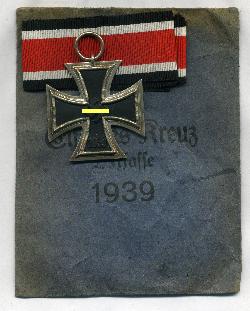 
(V3182) A German Iron Cross 2nd Class in award Paper packet by No 25.